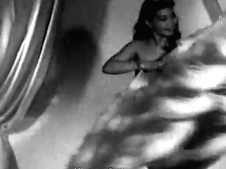 Asian Beauty Performs Naked Feather Dance (1940s Antique)